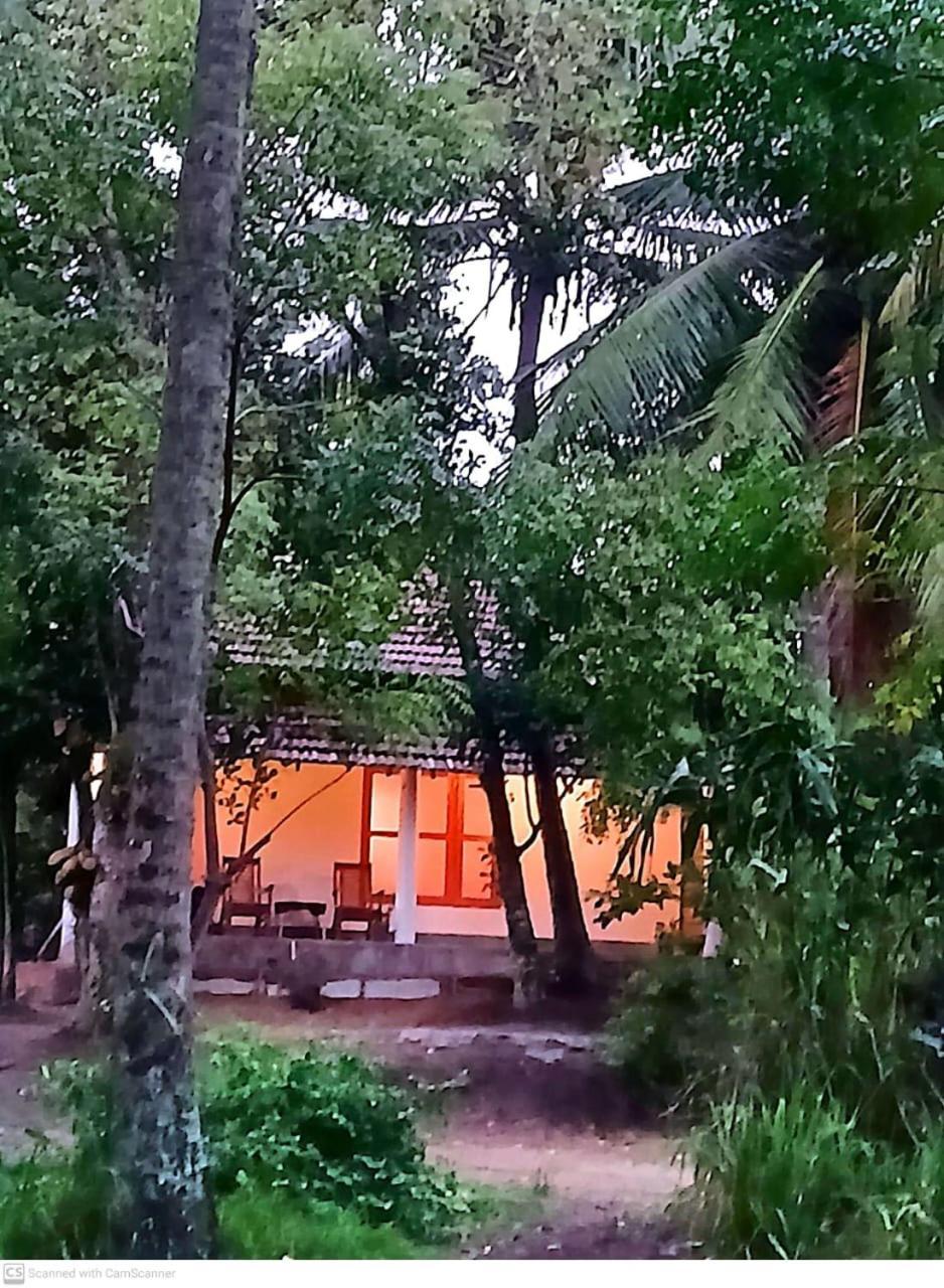 Lagoon Birds - Tangalle Hotel Exterior photo